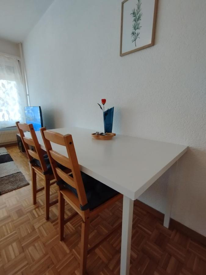 Studio, 4-7 Mins To Bern Main Station By Train Daire Dış mekan fotoğraf